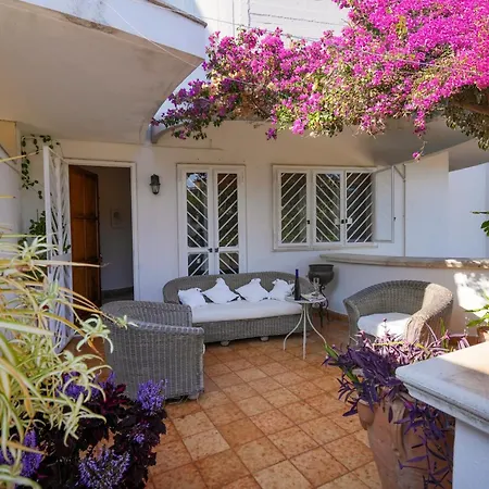 Guesthost - A Due Passi Dal Mare - With Parking * Бари