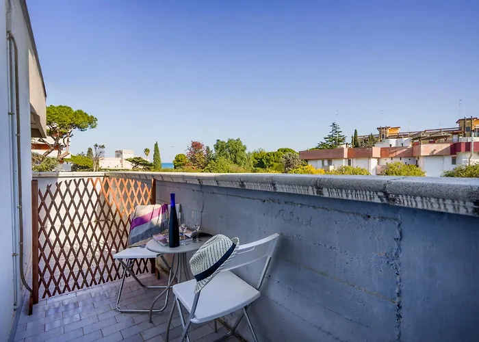 A Due Passi Dal Mare - With Parking Appartamento *